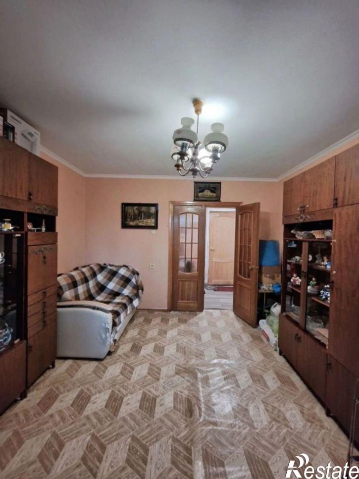2-комн квартира улица Столярова, 15,  д. 15