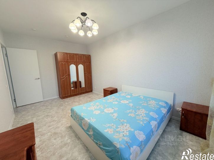 2-комн квартира улица Генерала Махмута Гареева, 15,  д. 15