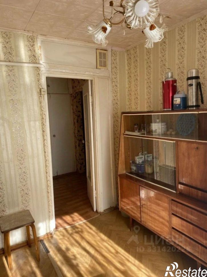 2-комн квартира улица Юлиуса Фучика, 44,  д. 44