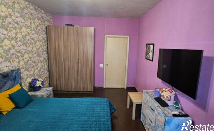 2-комн квартира улица Серова, 51/11,  д. 51/11