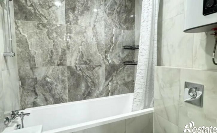 2-комн квартира улица Разведчика Ахмерова, 9,  д. 9