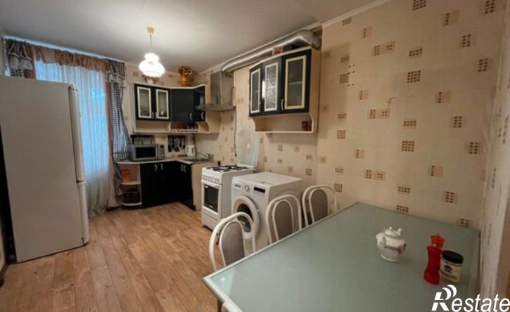 4-комн квартира ул Блюхера, 4,  д. 4