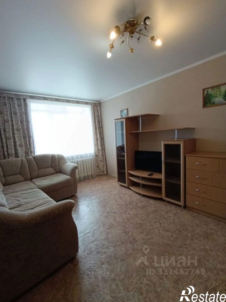 1-комн квартира улица Юлиуса Фучика, 82,  д. 82
