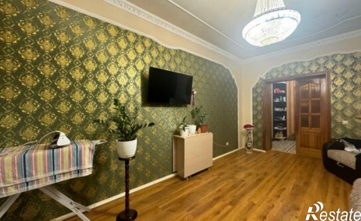 2-комн квартира ул Максимова, 33,  д. 33