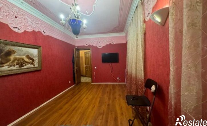 2-комн квартира ул Максимова, 33,  д. 33