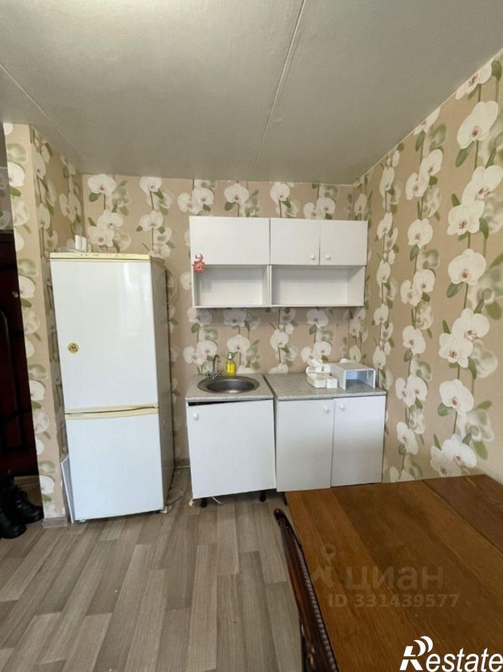 Комната улица Братьев Касимовых, 22,  д. 22