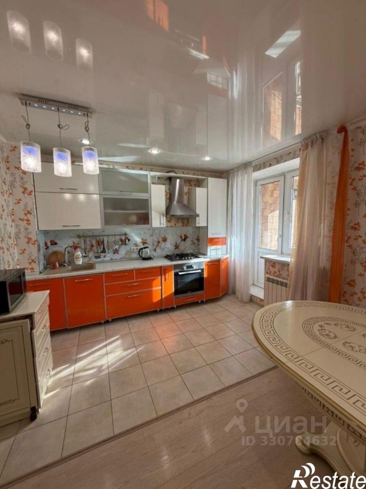 2-комн квартира ул Салиха Батыева, 1,  д. 1