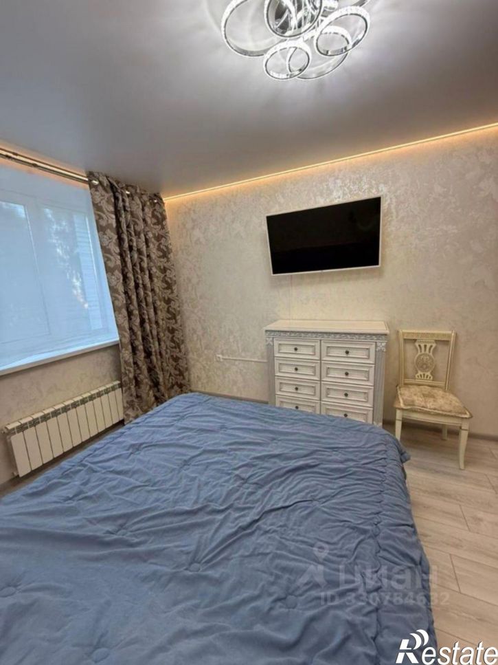 2-комн квартира ул Салиха Батыева, 1,  д. 1