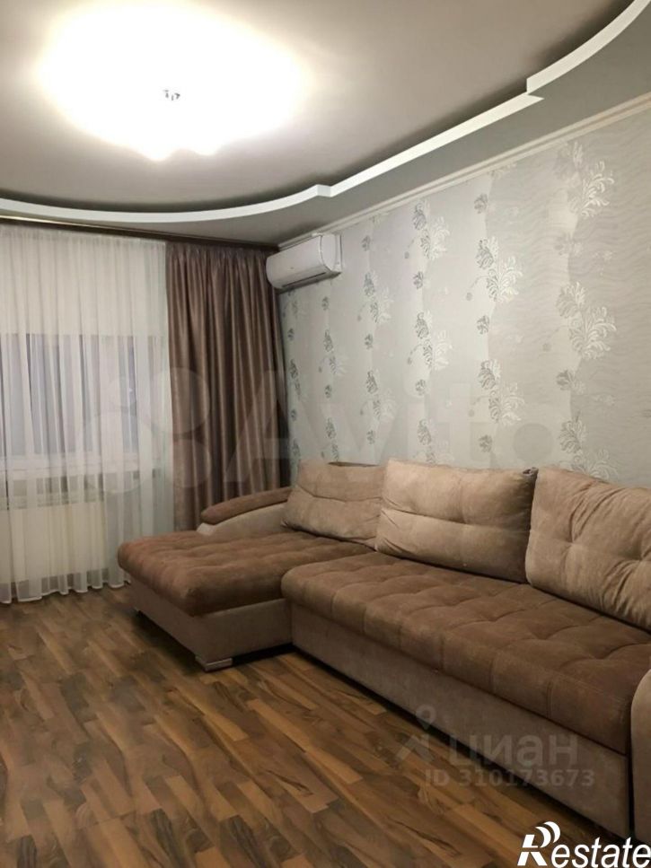 2-комн квартира улица Юлиуса Фучика, 86,  д. 86