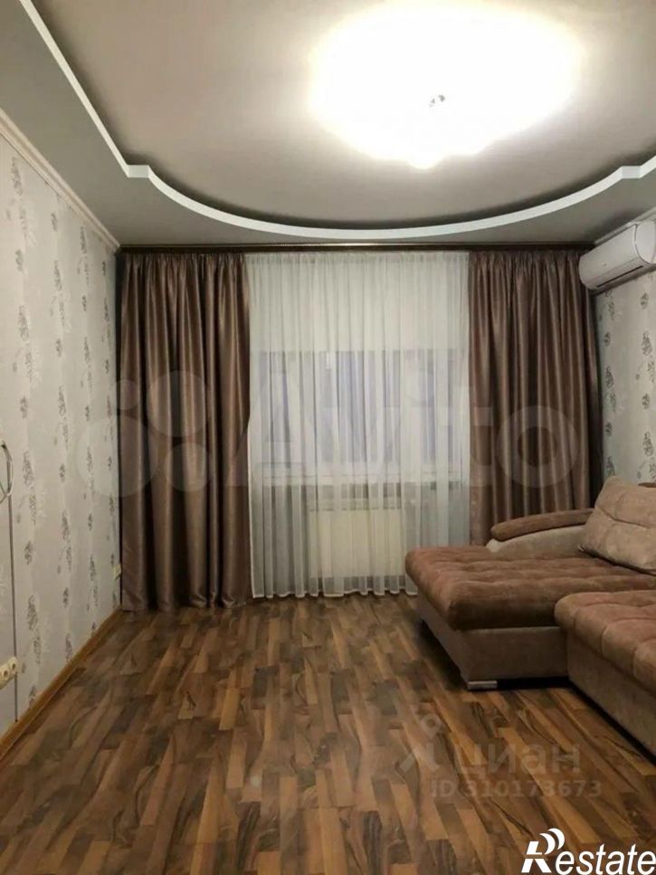 2-комн квартира улица Юлиуса Фучика, 86,  д. 86