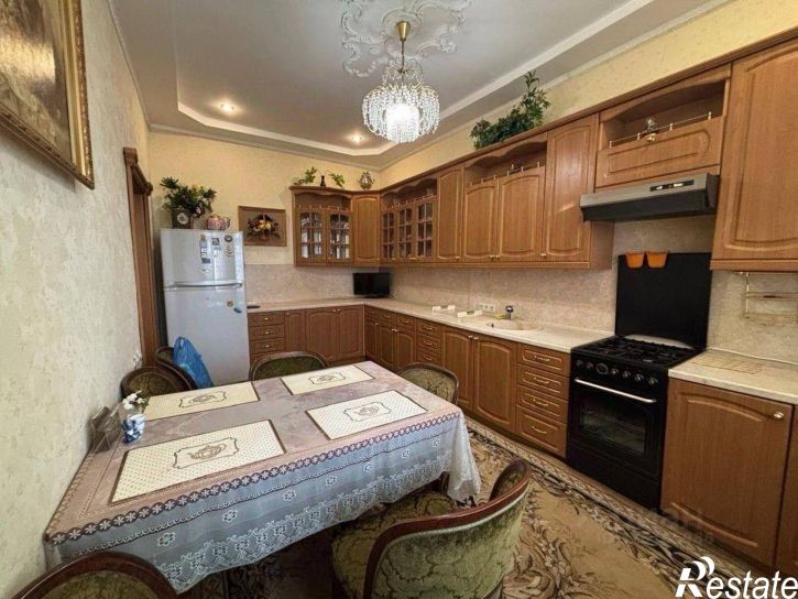 3-комн квартира улица Нурсултана Назарбаева, 12,  д. 12