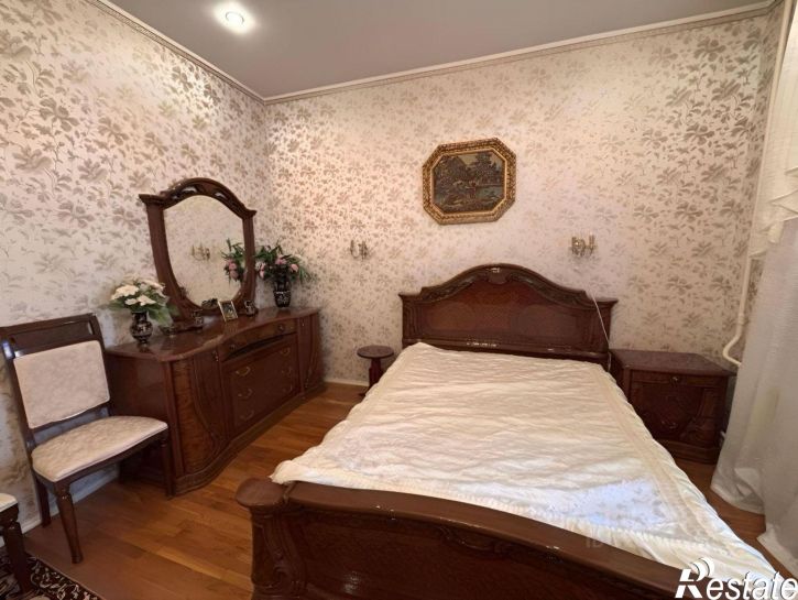 3-комн квартира улица Нурсултана Назарбаева, 12,  д. 12