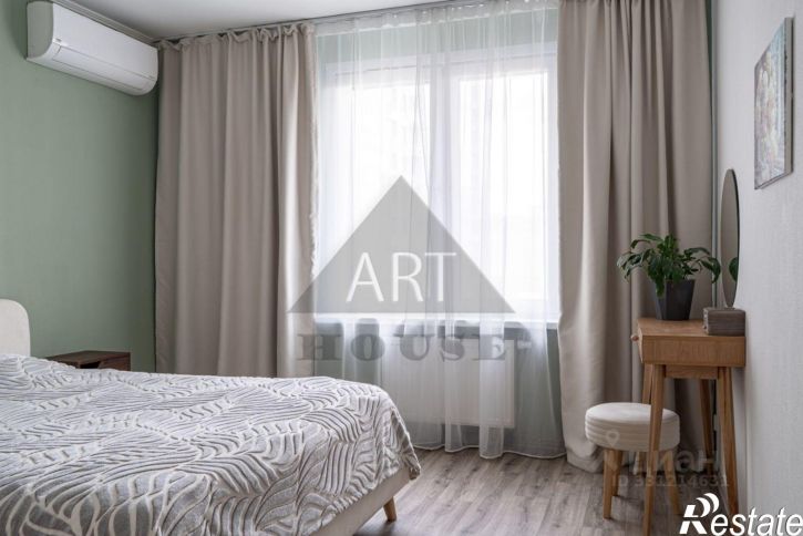 2-комн квартира улица Александра Курынова, 10 к2,  д. 10 к2