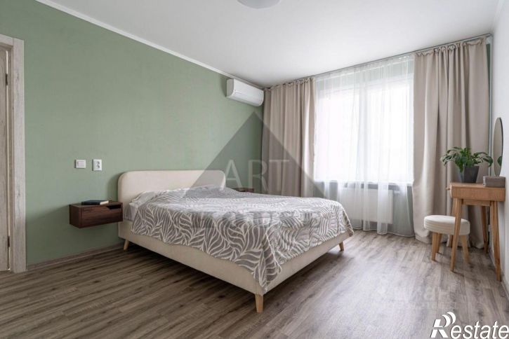 2-комн квартира улица Александра Курынова, 10 к2,  д. 10 к2