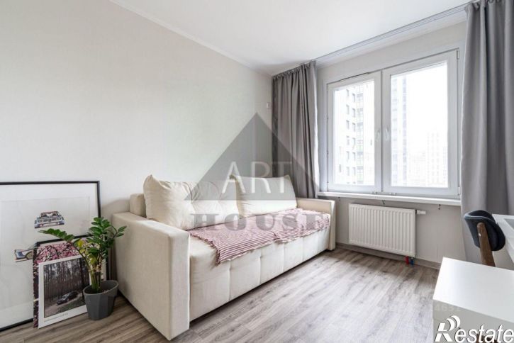 2-комн квартира улица Александра Курынова, 10 к2,  д. 10 к2
