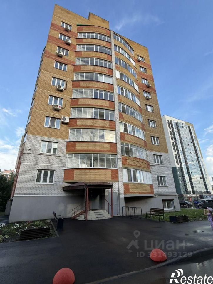 2-комн квартира улица Габдуллы Кариева, 7,  д. 7