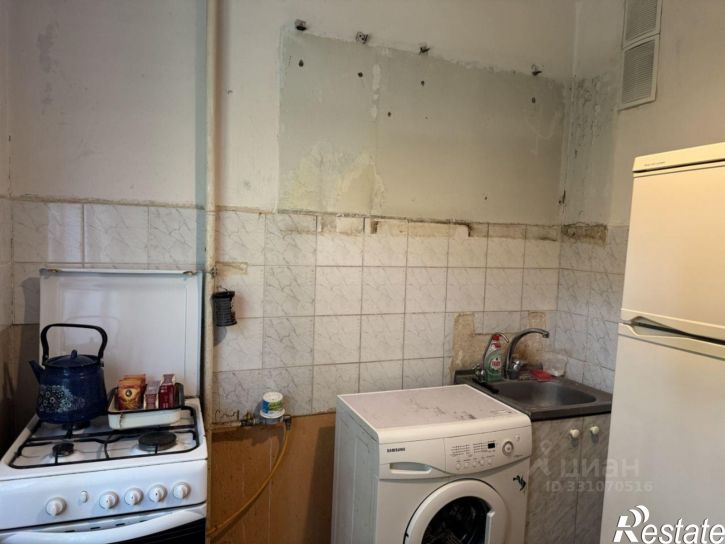 2-комн квартира улица Декабристов, 110,  д. 110