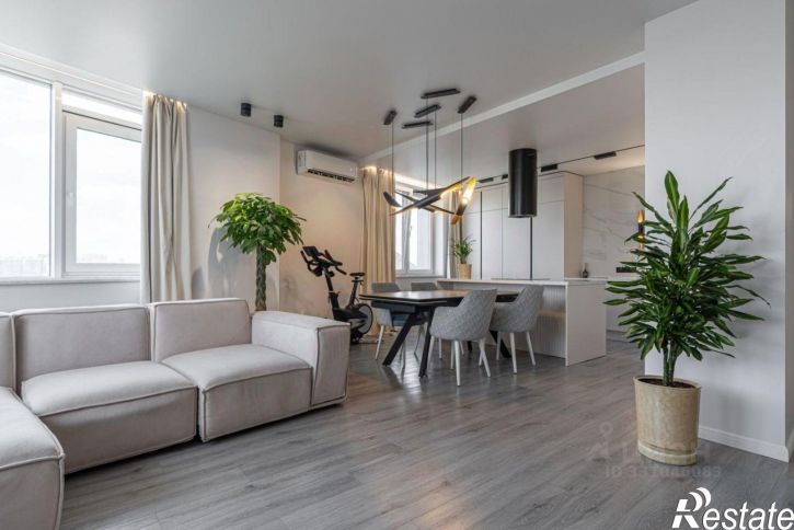 3-комн квартира ул Оренбургский Тракт, 8Д,  д. 8Д
