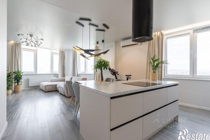 3-комн квартира ул Оренбургский Тракт, 8Д,  д. 8Д