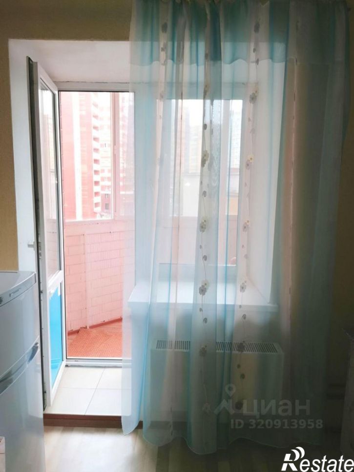 1-комн квартира улица Чингиза Айтматова, 13,  д. 13