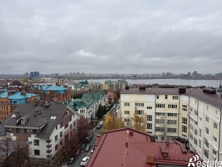 4-комн квартира улица Касаткина, 11,  д. 11