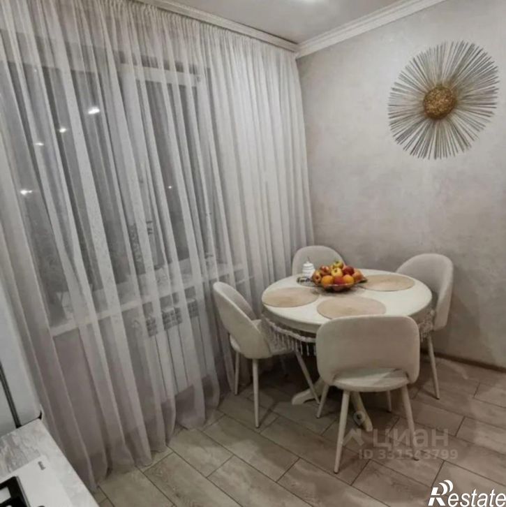 2-комн квартира улица Фатыха Амирхана, 93,  д. 93