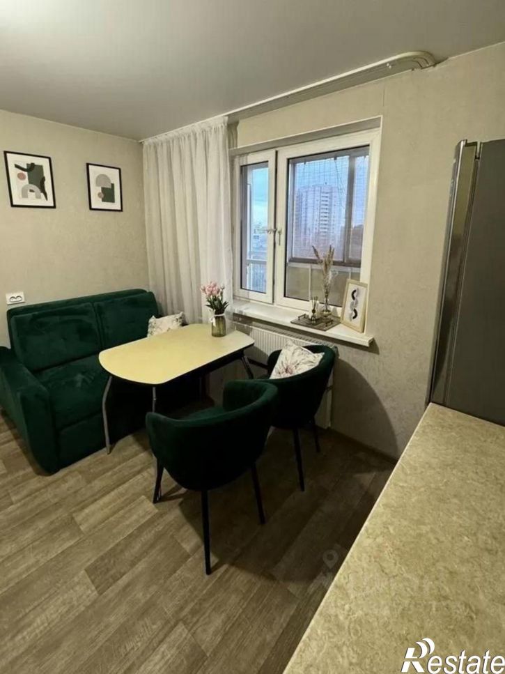 1-комн квартира пр-кт Универсиады, 14,  д. 14