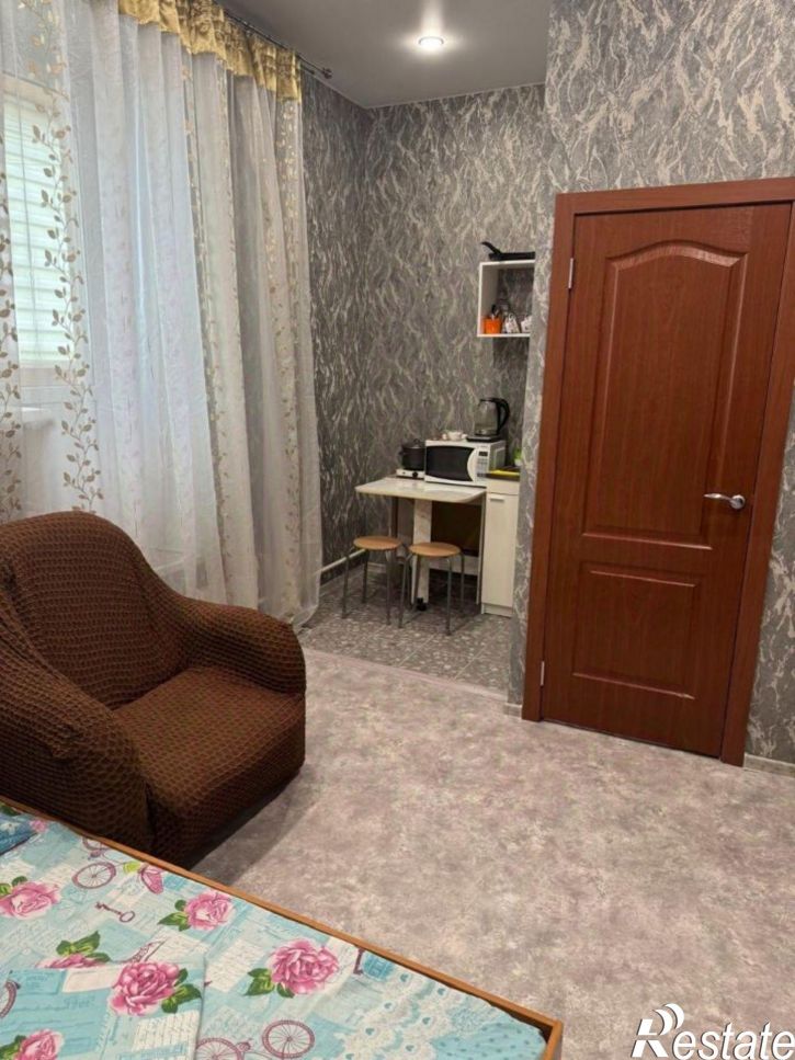 2-комн квартира улица Глазунова, 8 к1,  д. 8 к1