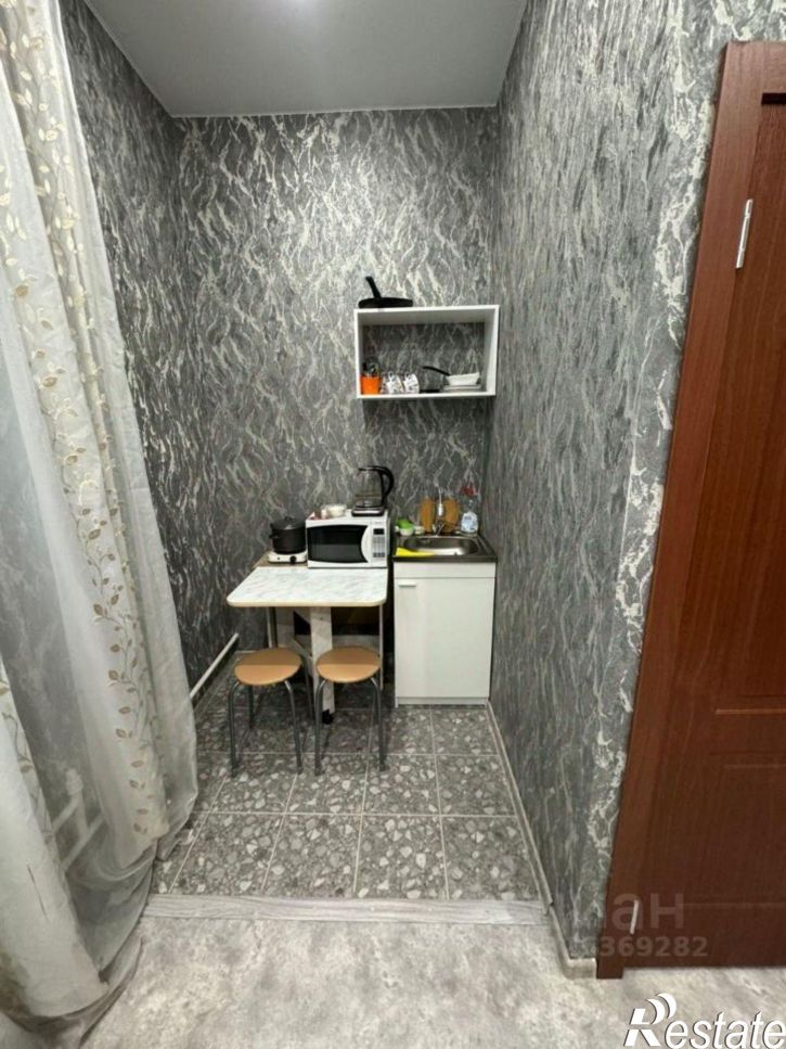 2-комн квартира улица Глазунова, 8 к1,  д. 8 к1