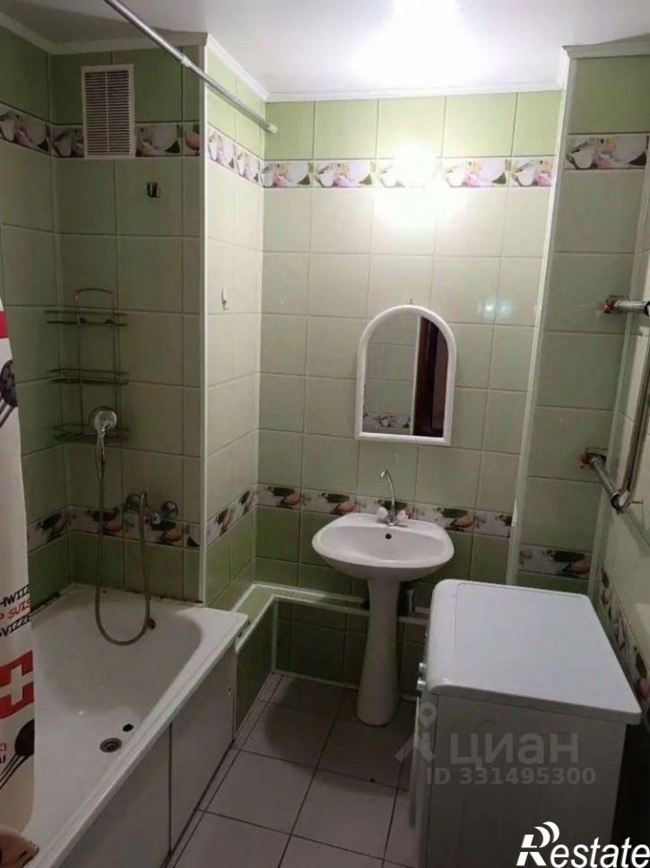 2-комн квартира ул Чингиза Айтматова, 5,  д. 5