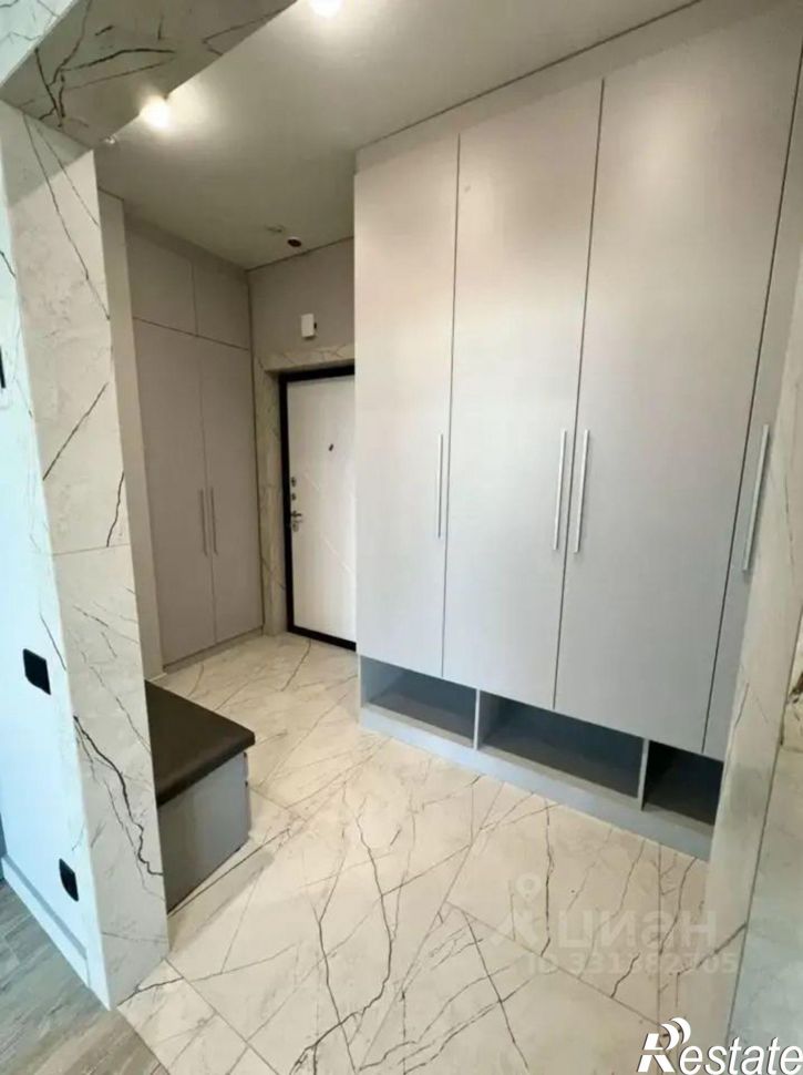 2-комн квартира пр-кт Альберта Камалеева, 1,  д. 1
