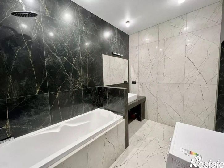 2-комн квартира пр-кт Альберта Камалеева, 1,  д. 1