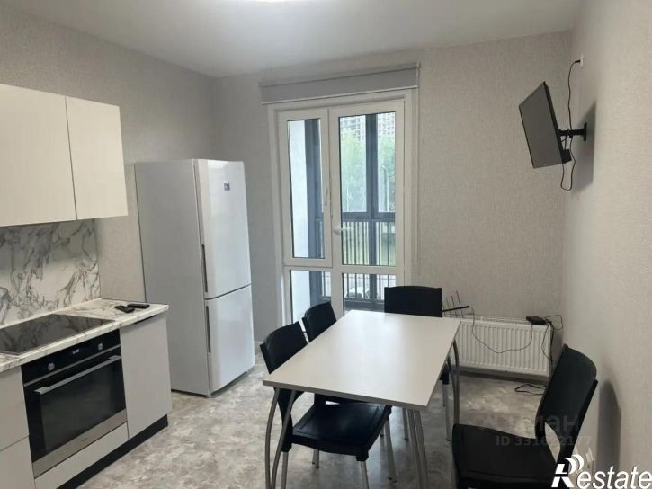 3-комн квартира улица Братьев Батталовых, 27 к2,  д. 27 к2