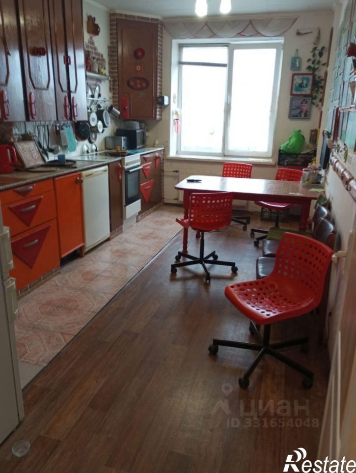 Комната улица Фатыха Амирхана, 14А,  д. 14А