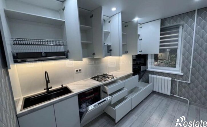 3-комн квартира улица Рашида Вагапова, 3,  д. 3