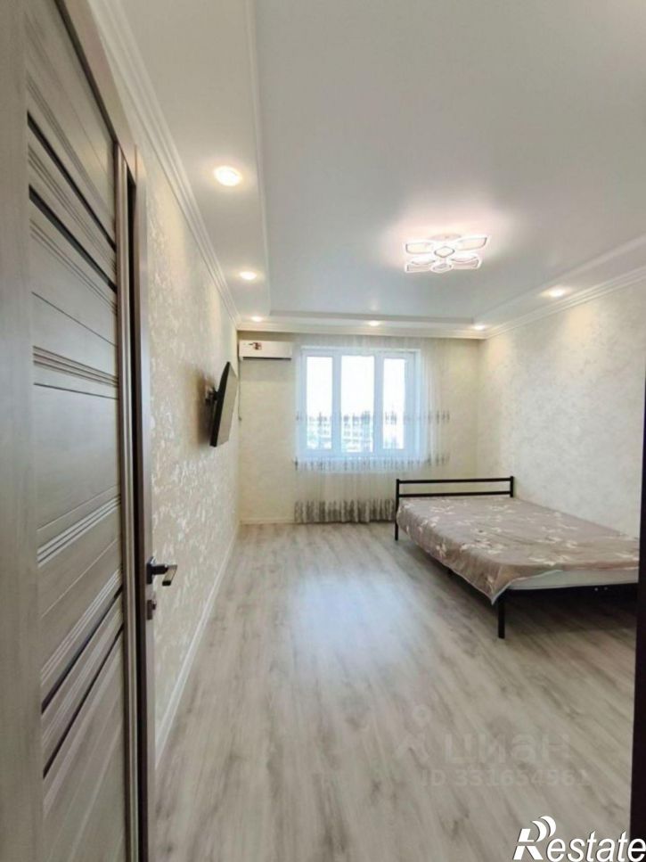 1-комн квартира улица Аделя Кутуя, 110Д к2,  д. 110Д к2