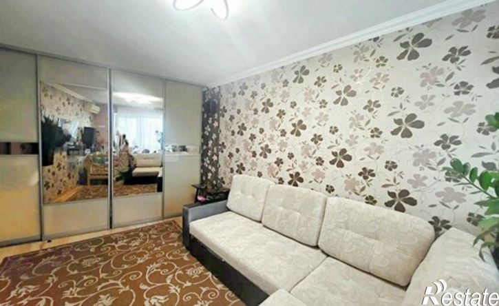 2-комн квартира ул Адоратского, 44,  д. 44
