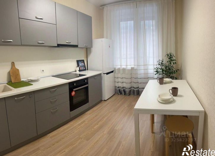 1-комн квартира ул Рауиса Гареева, 102 2,  д. 102 2,  к. 2