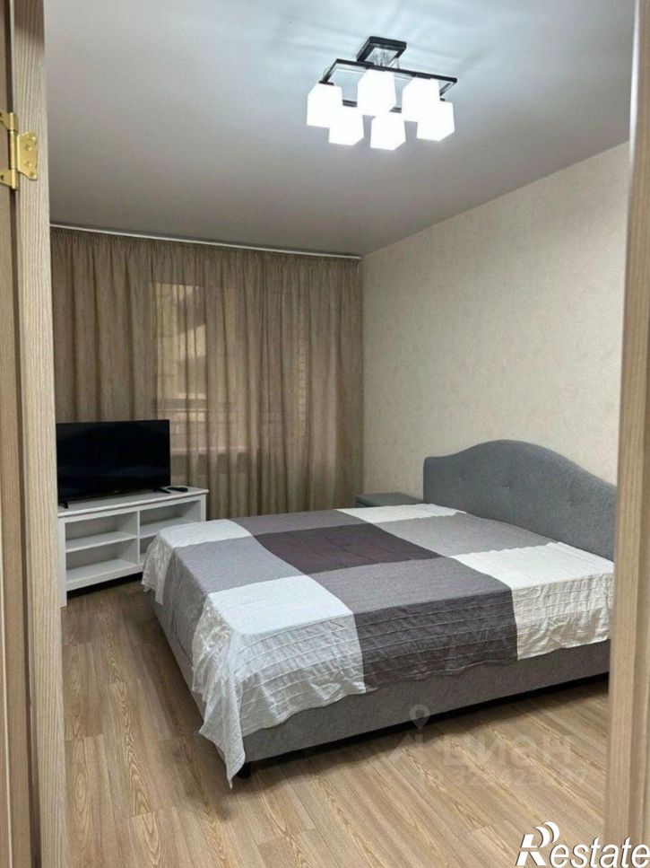 1-комн квартира ул Рауиса Гареева, 102 2,  д. 102 2,  к. 2