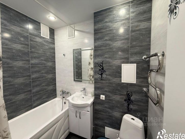 2-комн квартира ул Рауиса Гареева, 109,  д. 109