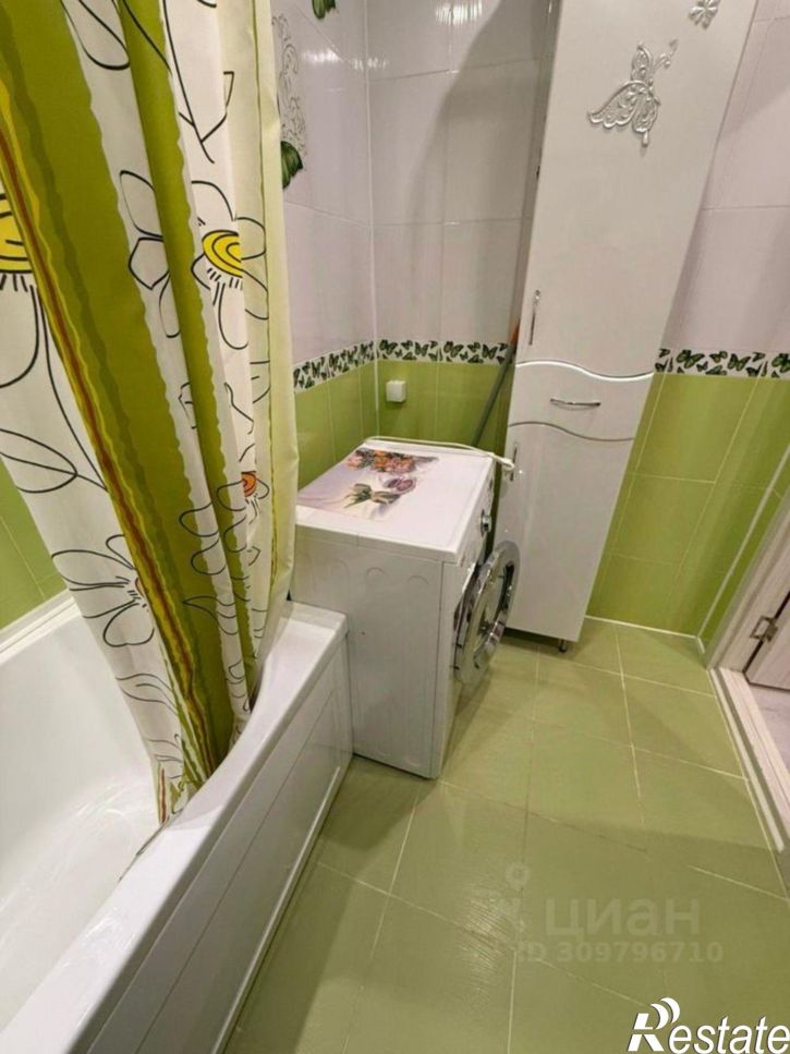 2-комн квартира ул Декабристов, 93,  д. 93