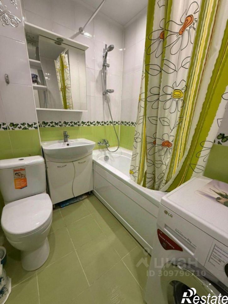 2-комн квартира ул Декабристов, 93,  д. 93