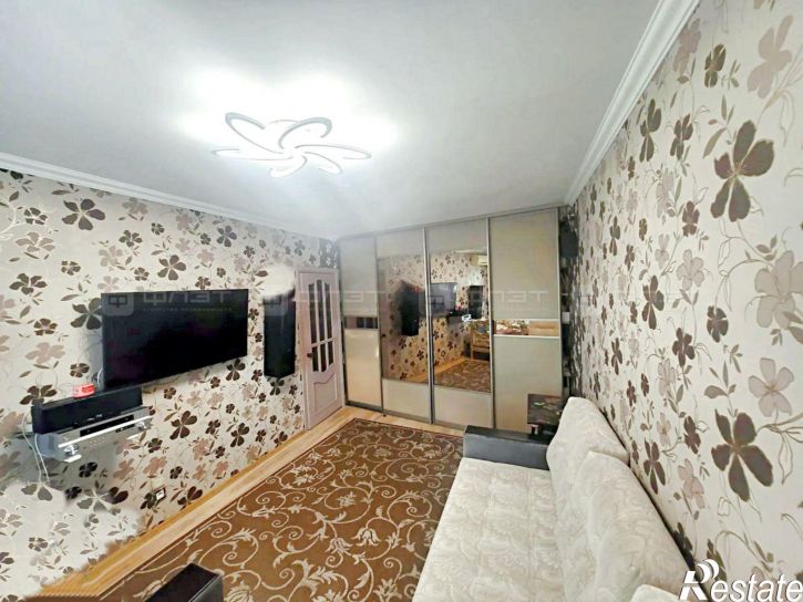 2-комн квартира ул. Адоратского, дом 44