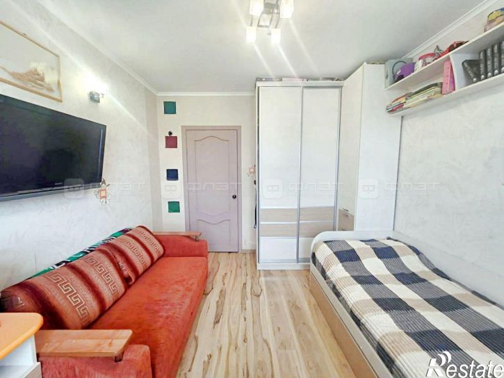 2-комн квартира ул. Адоратского, дом 44