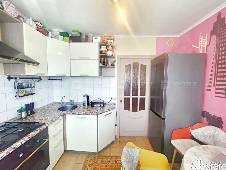 2-комн квартира ул. Адоратского, дом 44