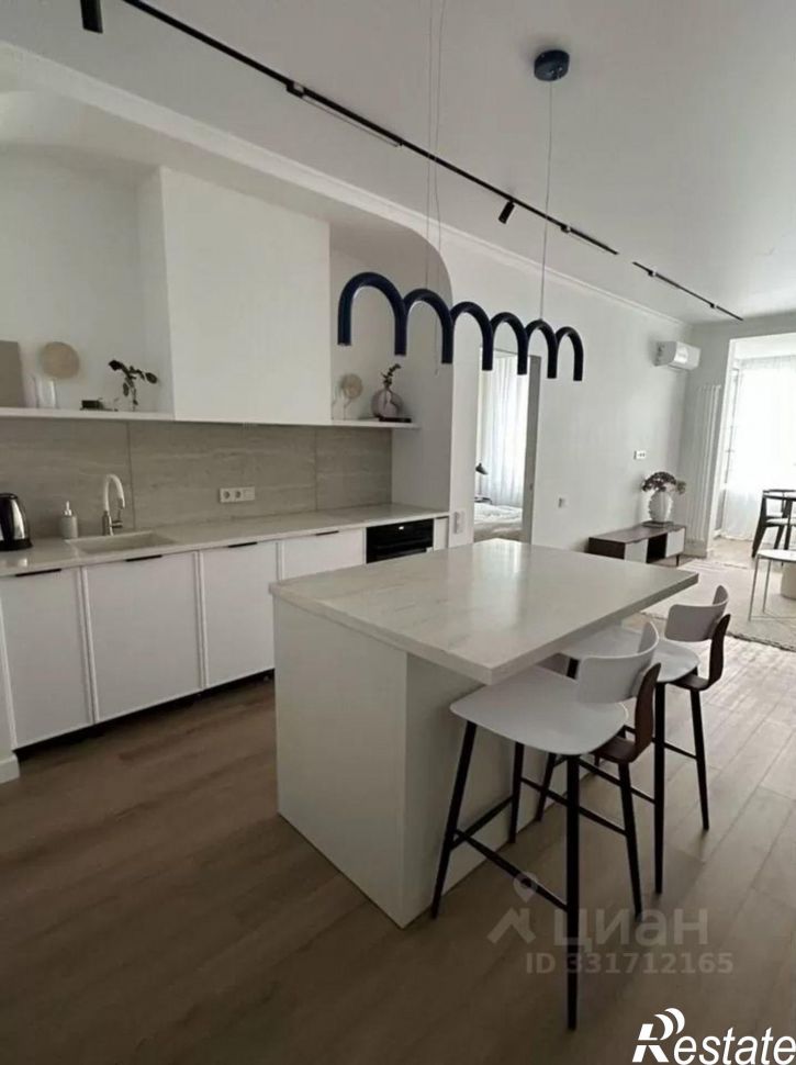 2-комн квартира ул Шаляпина, 28,  д. 28