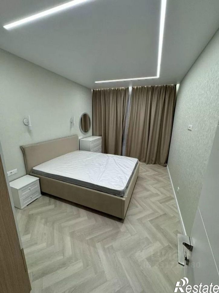 2-комн квартира пр-д Юнуса Ахметзянова, 8,  д. 8