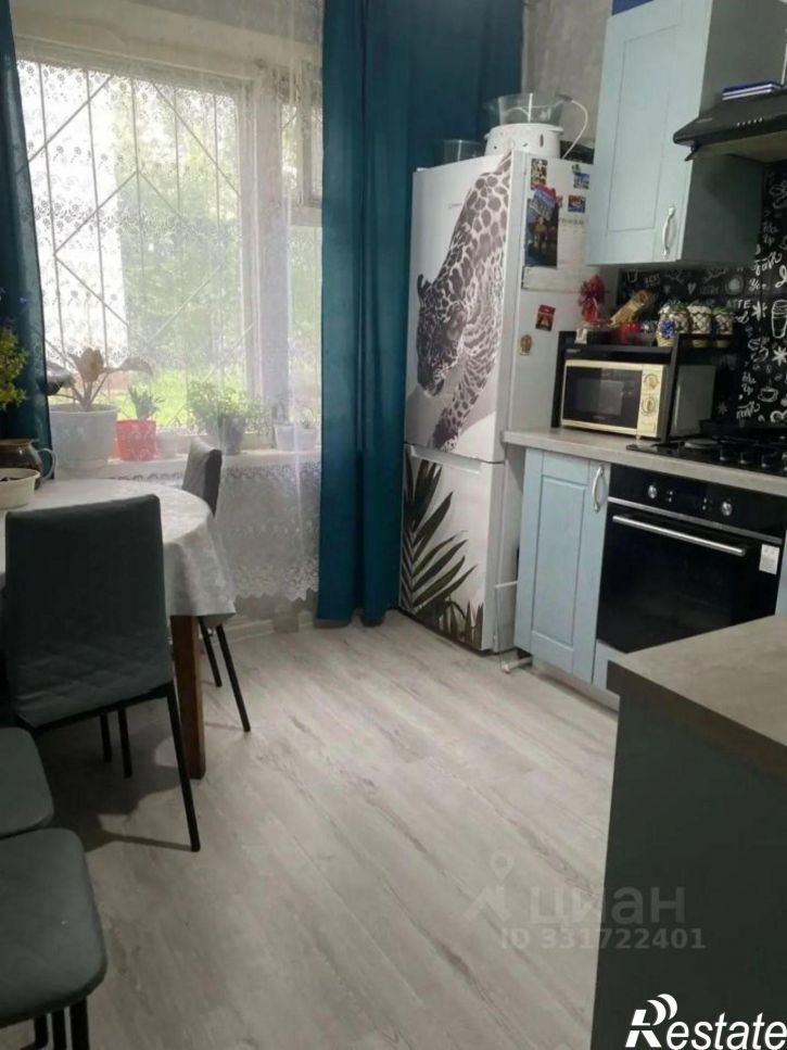 3-комн квартира ул Адоратского, 35,  д. 35