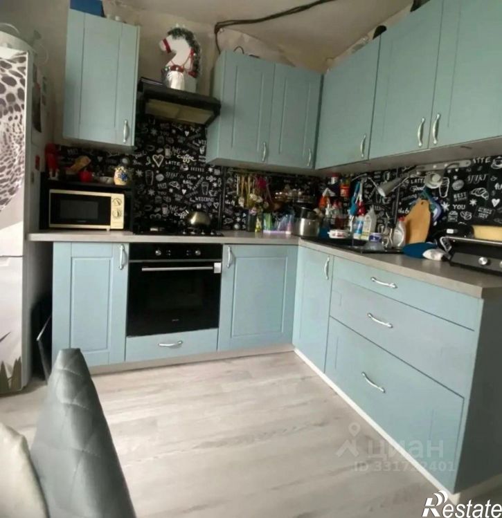 3-комн квартира ул Адоратского, 35,  д. 35