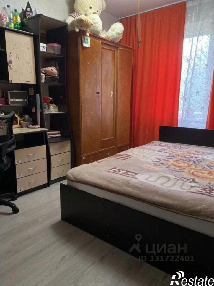 3-комн квартира ул Адоратского, 35,  д. 35